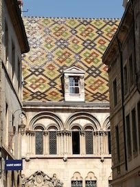 DIJON