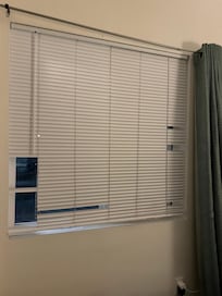 Broken and non-functional blinds upon arrival.