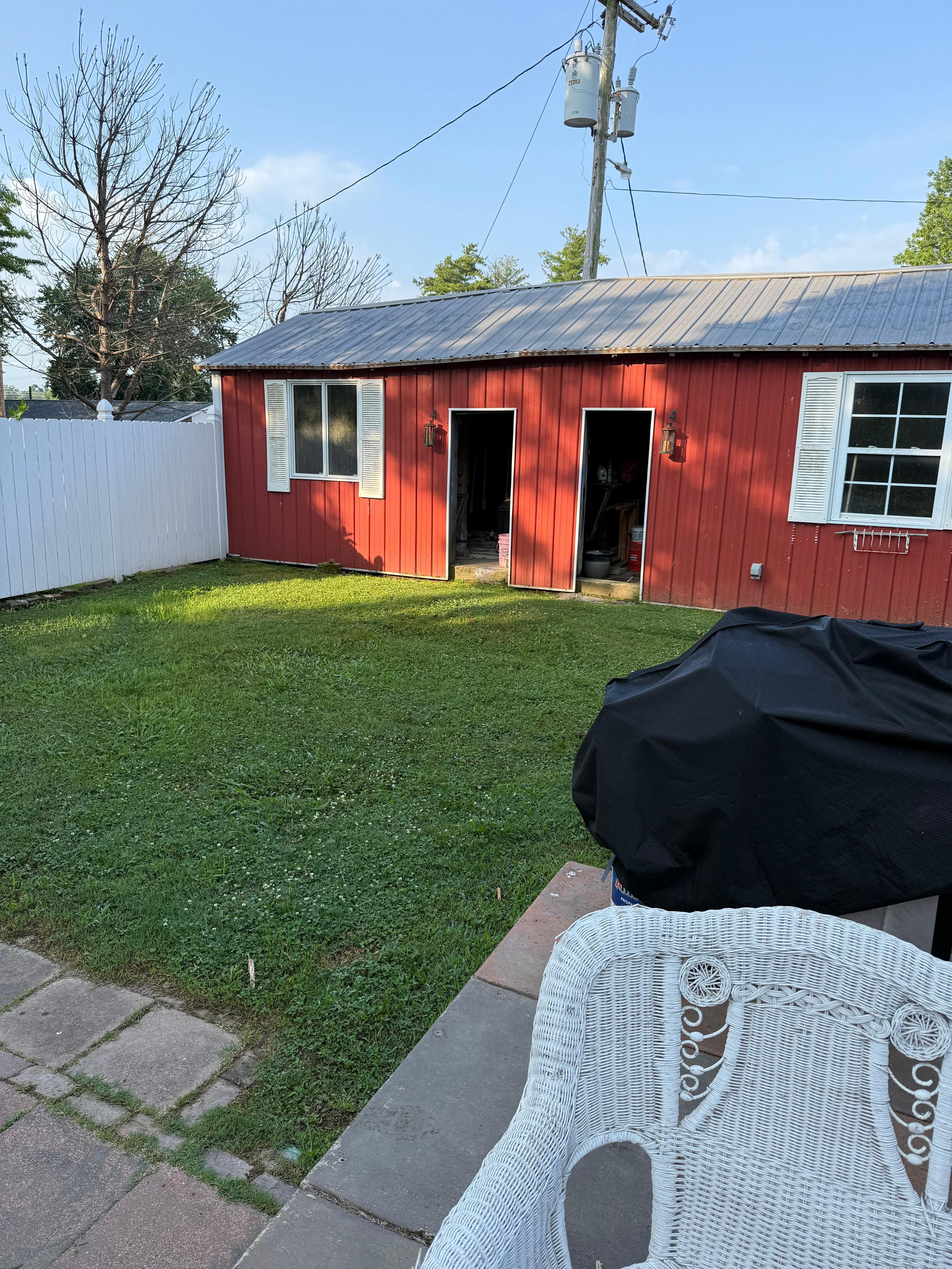 You look at this she’d used for storage and other work.  The cushions for furniture are in a large tote in there for the patio furniture.