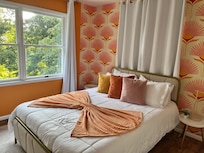 Serene bedroom