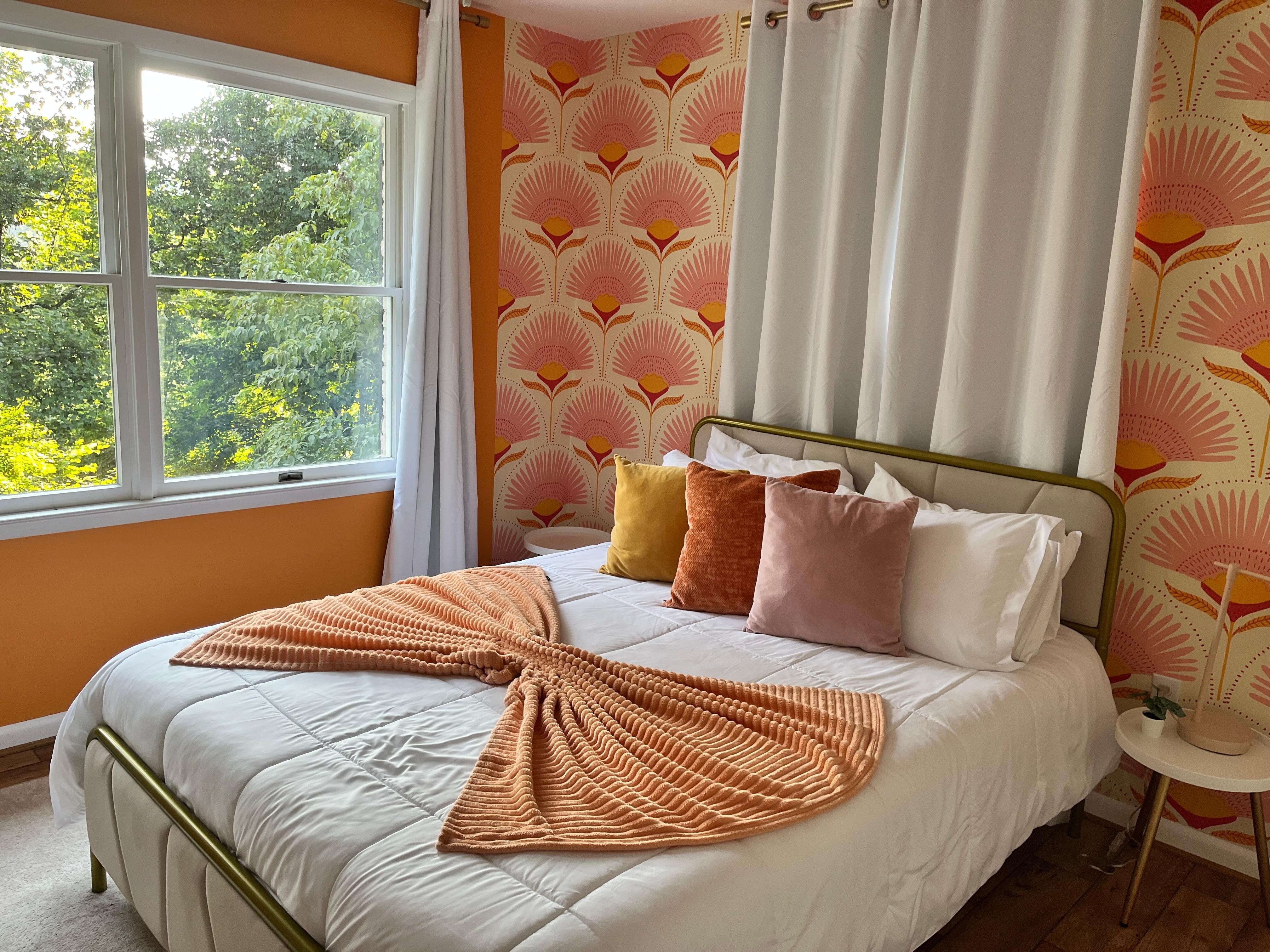 Serene bedroom 
