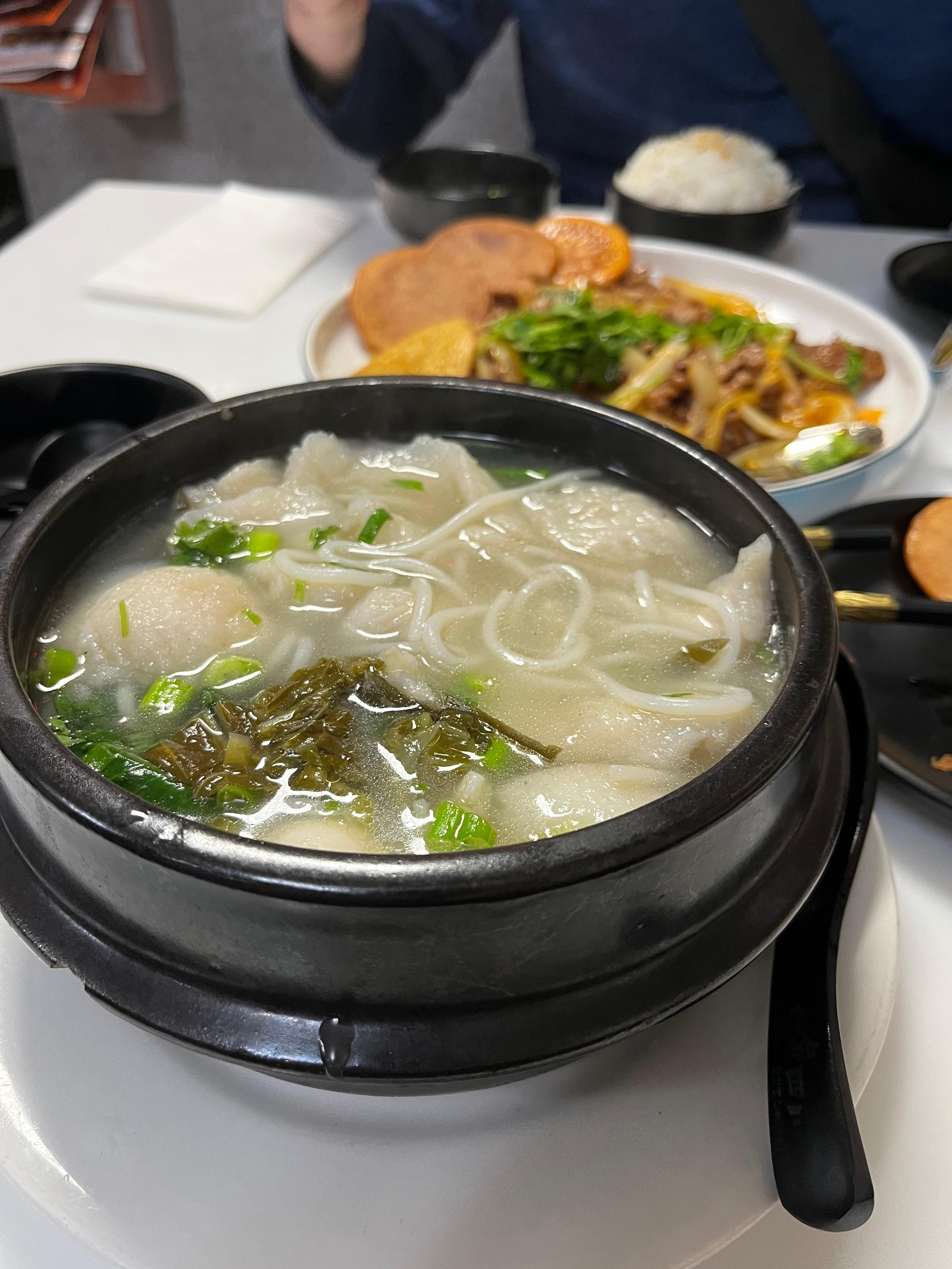 Lots of restaurants close by