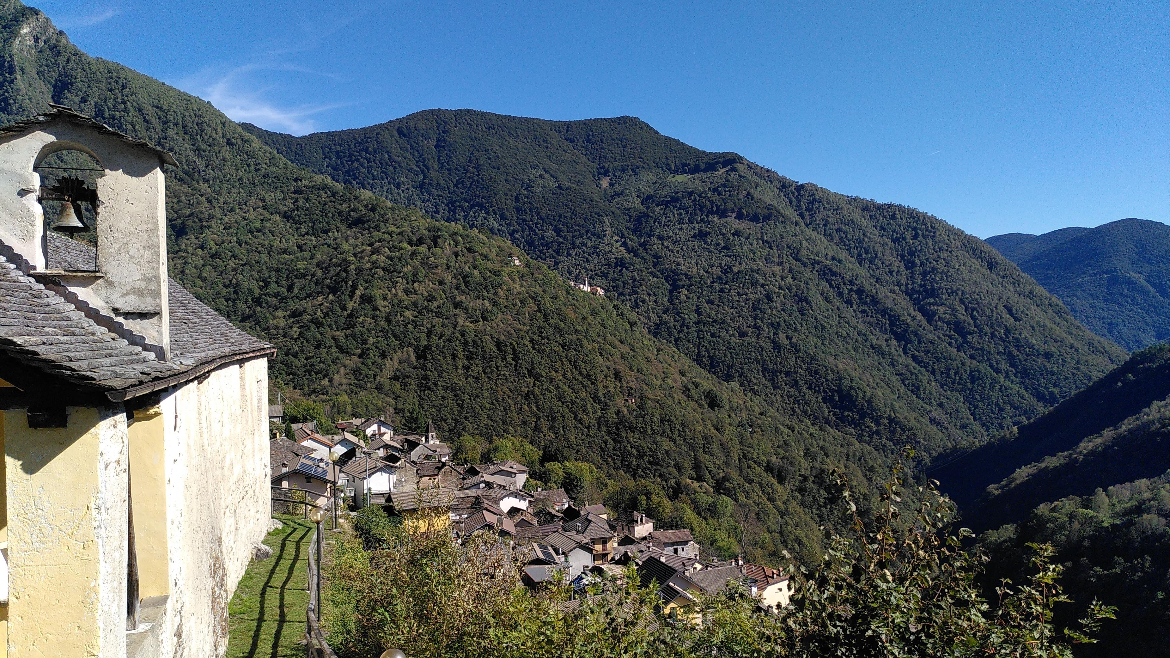Blick von Orasso in Richtung Spoccia 