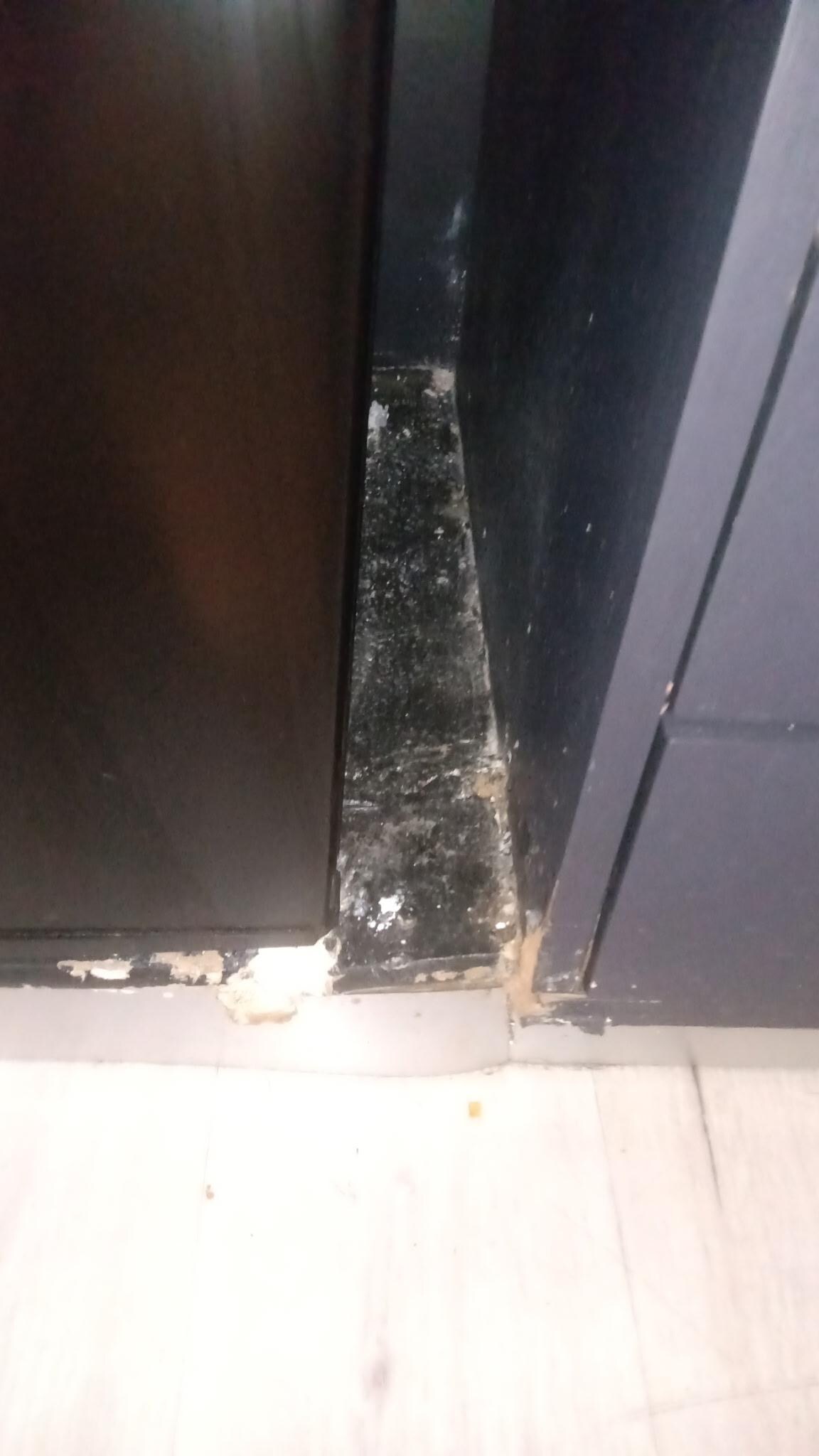 The refrigerator  unit space Disgusting 