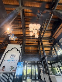 Main entrance - reception