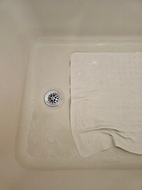 Cracked Bathtub, they put a slippery rubber mat on the top to cover it up.