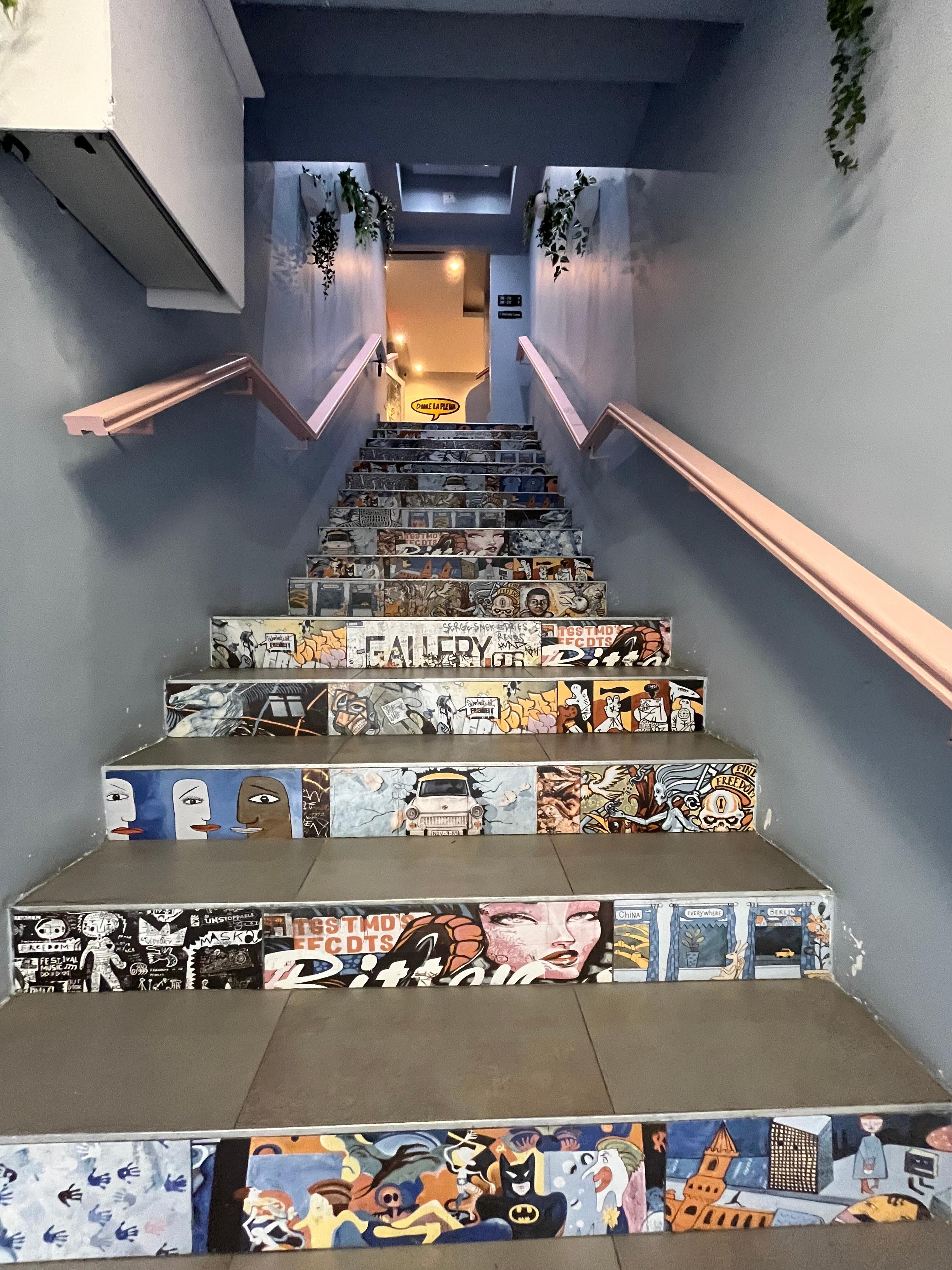 These stairs made me want to book!