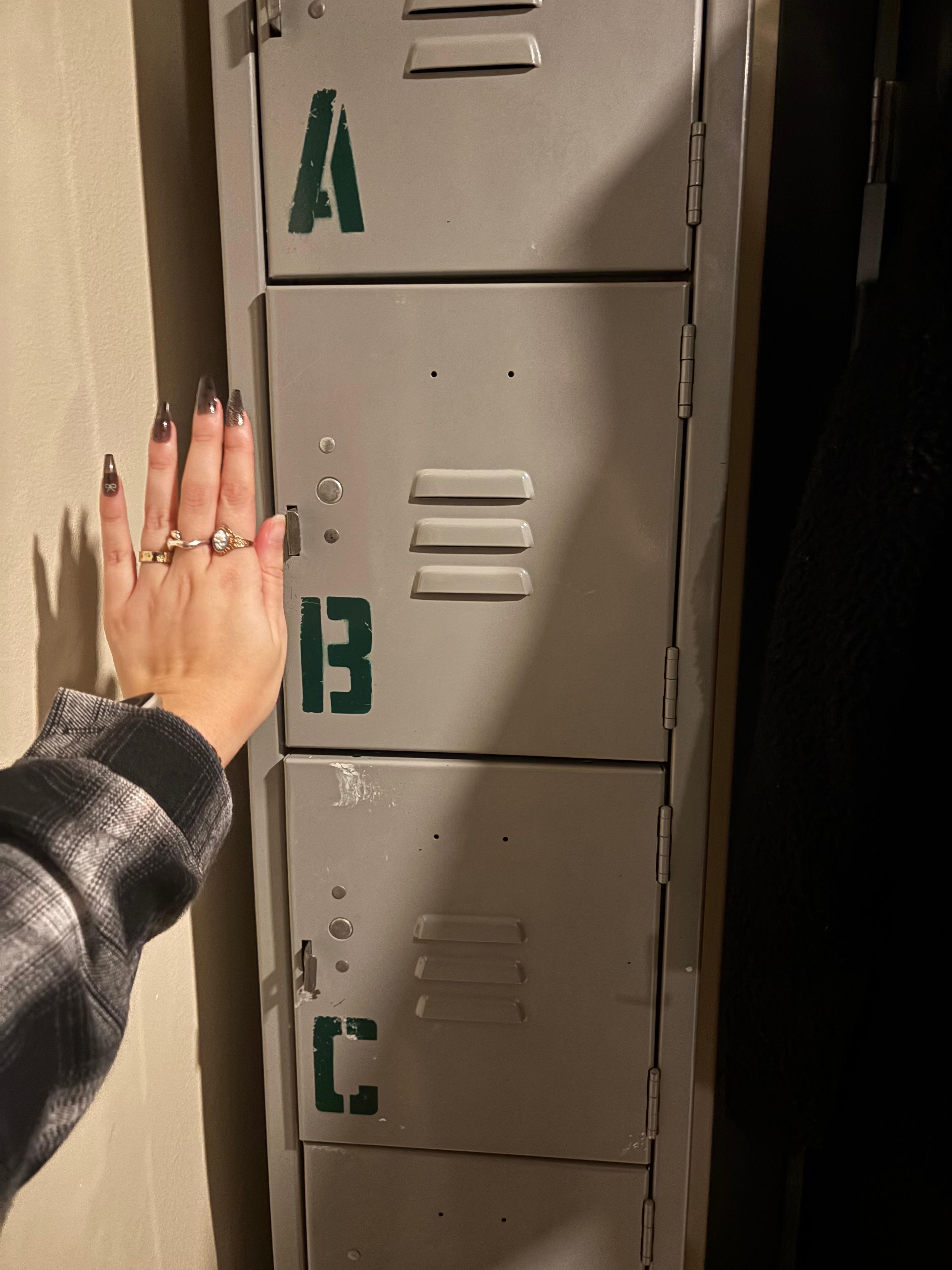 Locker sizes are small