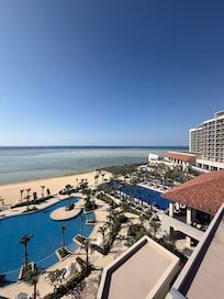 View from 6th Floor Balcony (Premier Twin room, South Wing)