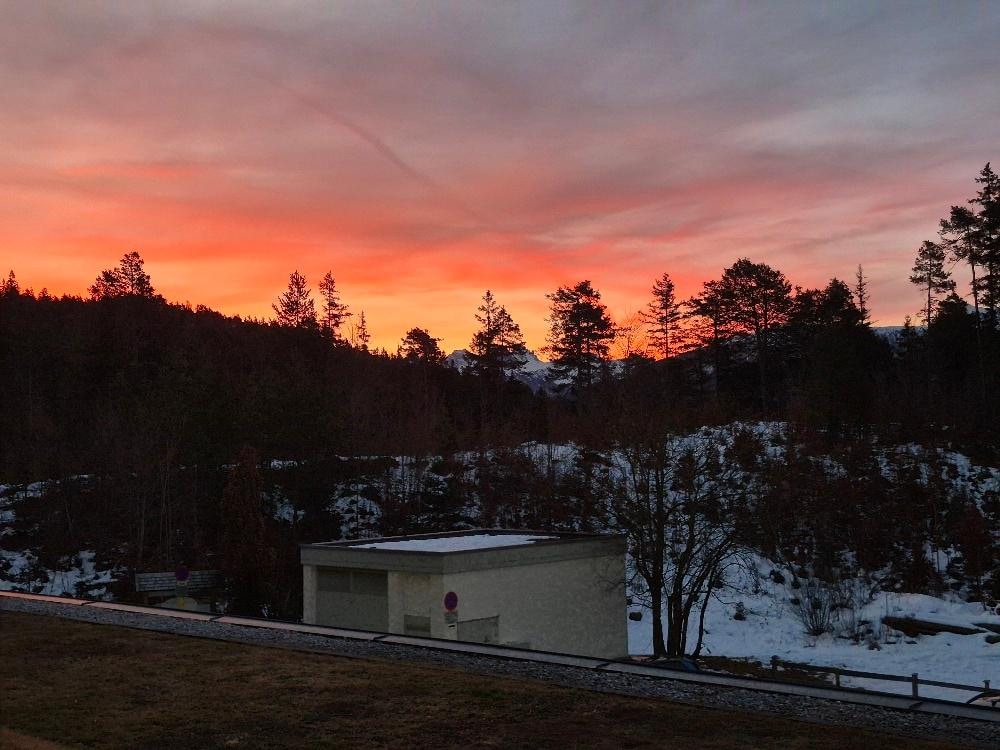 Prachtige zonsopkomst vanaf het balkon