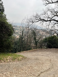 A hairpin turn coming from the cabin
