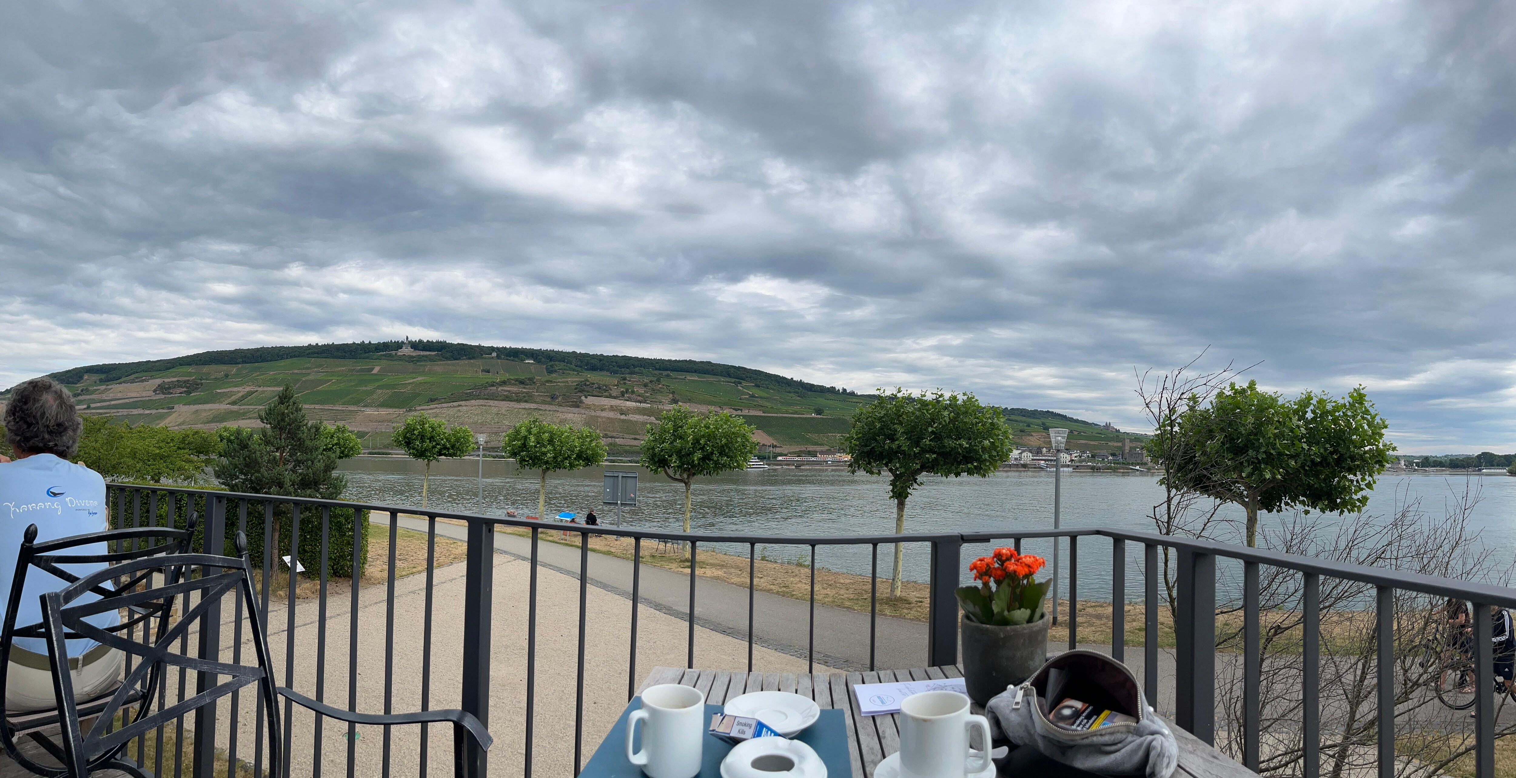 Over looking the Rhein @ breakfast 