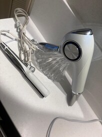 ReFaのドライヤーとReFaのアイロン(貸出品)