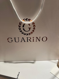 Great shopping in the hands of Constantina