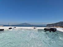 Fantastisk utsikt frÄn bubbelpool!