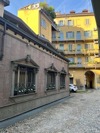 La Locanda courtyard