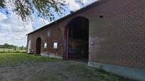 Die Durchfahrt zum Haus.