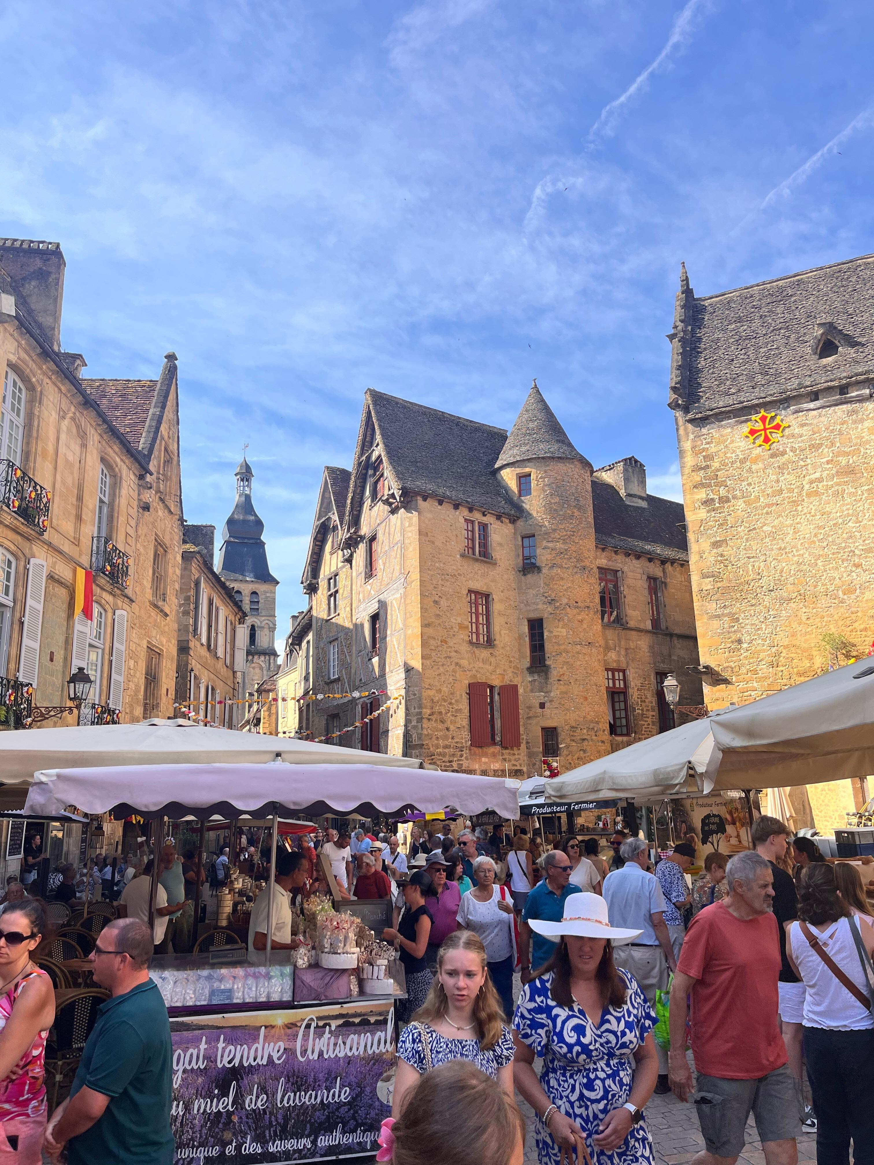 Sarlat-La-Canada market 