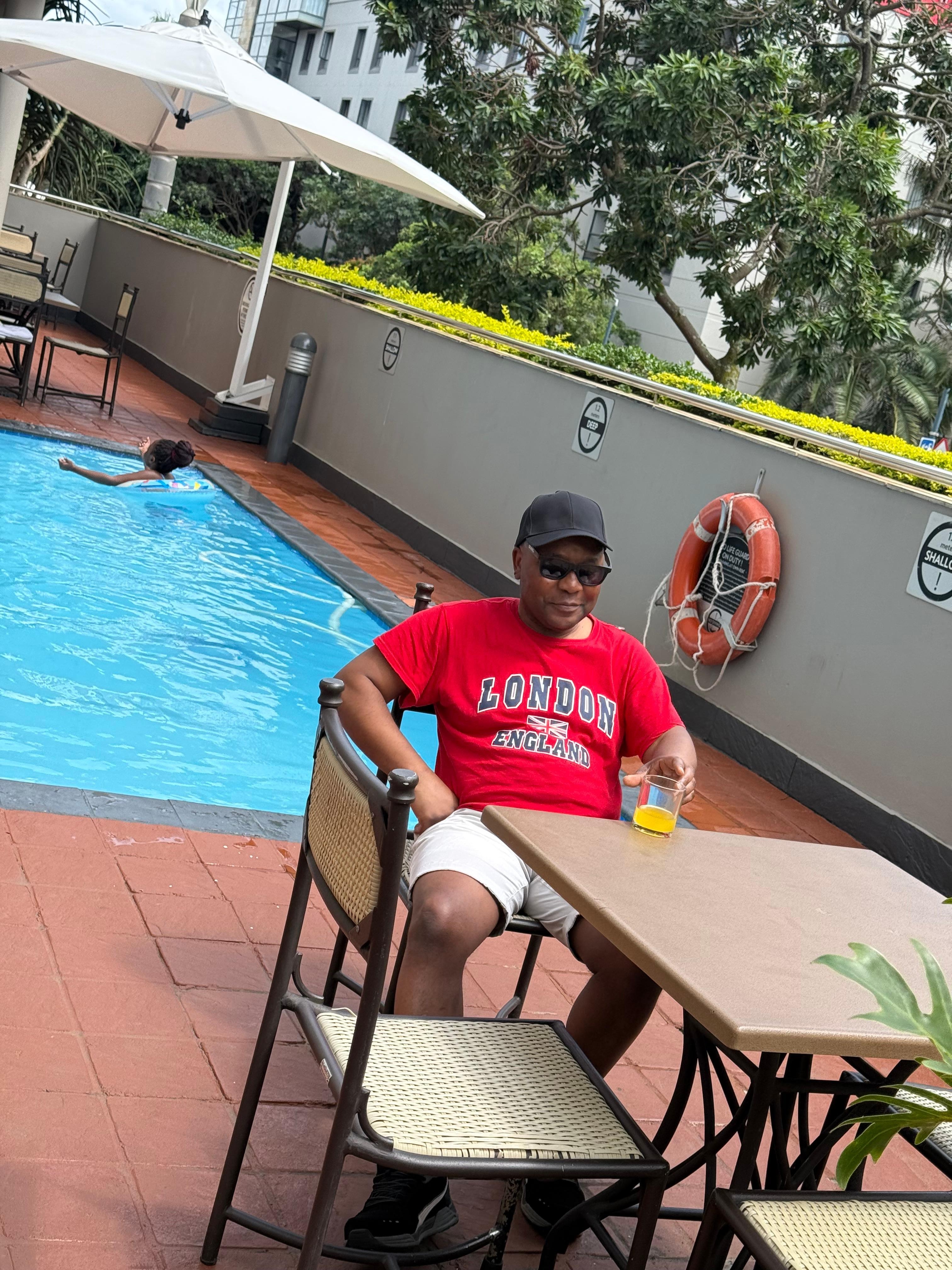 Nice family friendly swimming pool outside hotel.