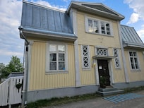 Julkisivu