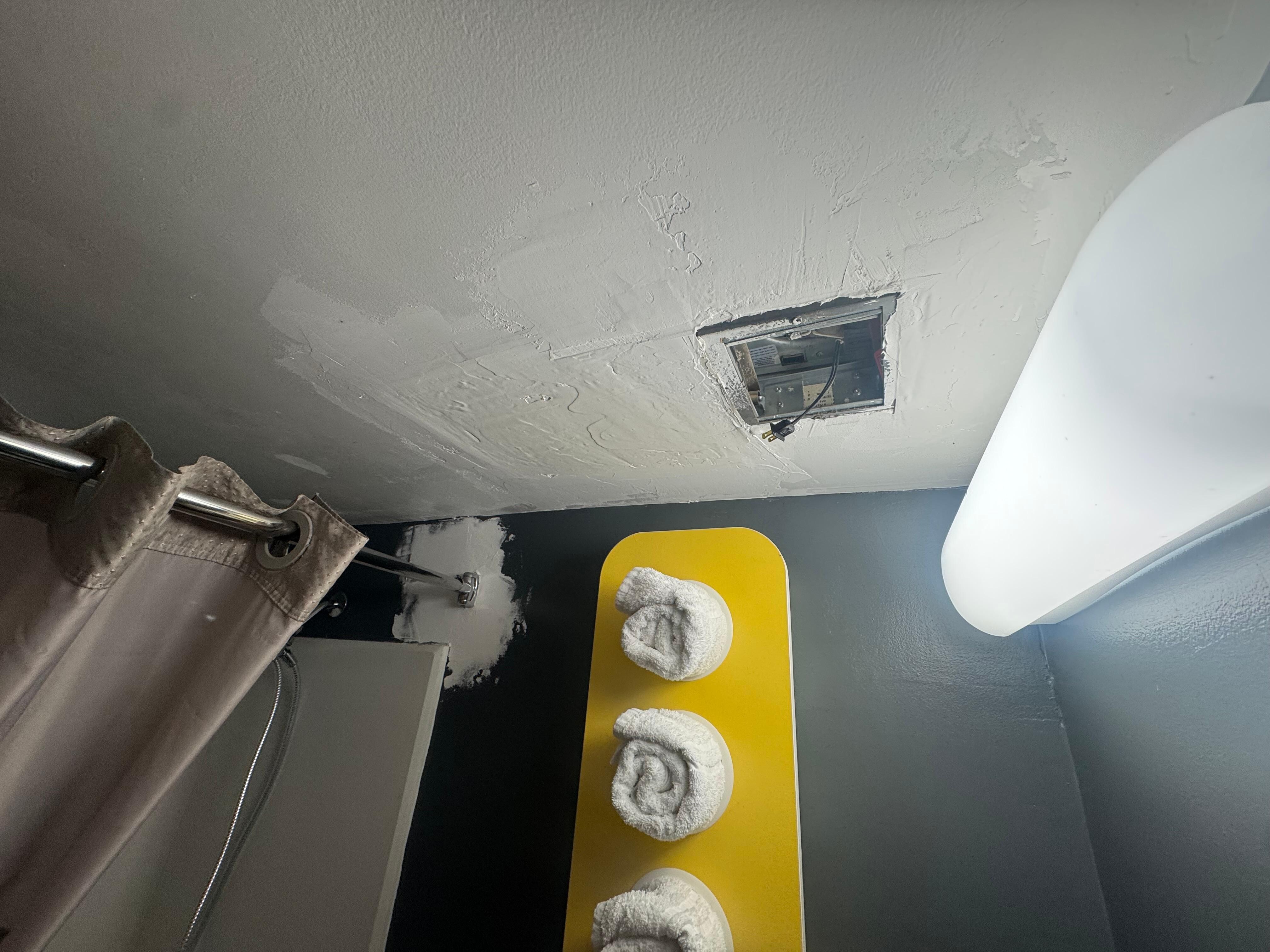 Air vent and plaster