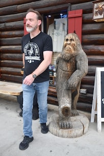 Meeting local celebrities