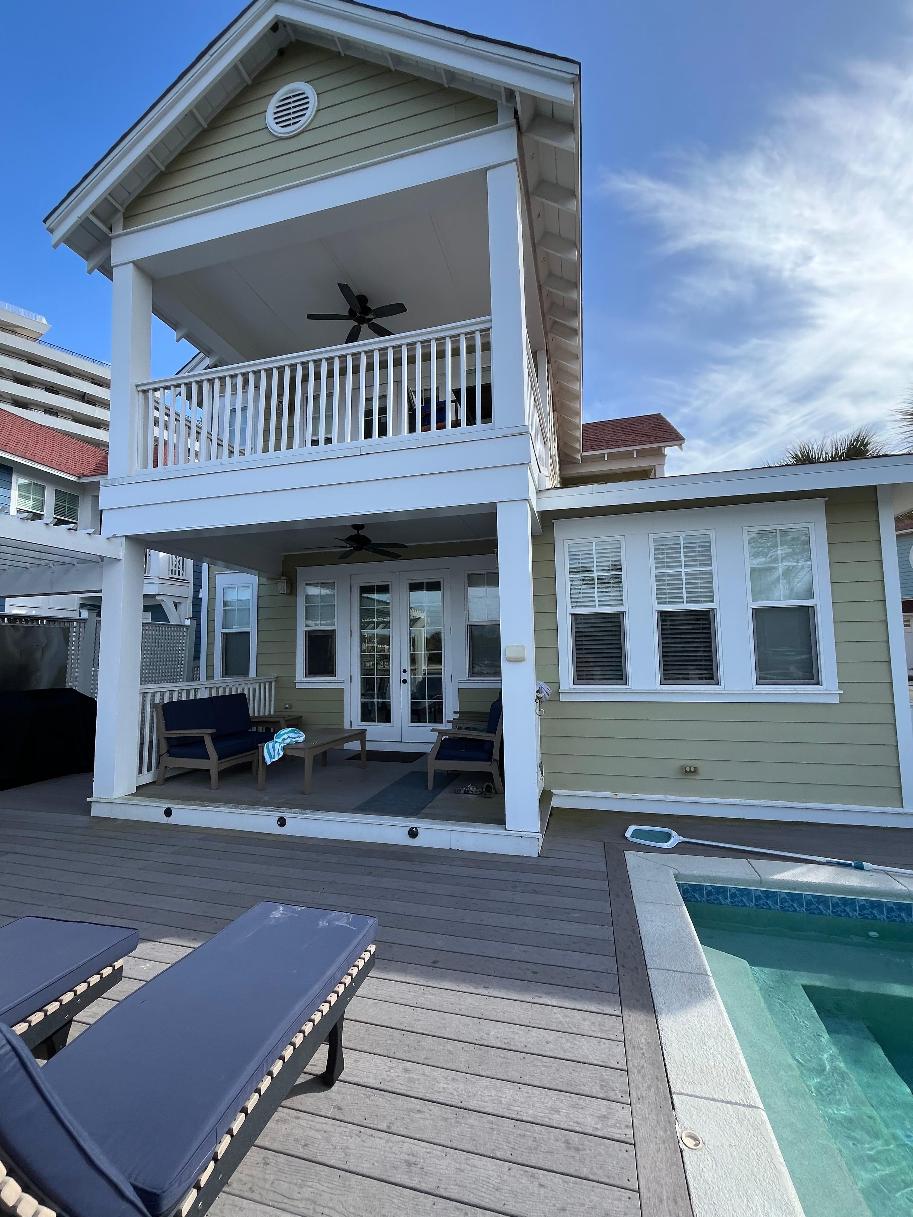 Back of the house facing the pond 