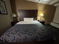 Bed was comfortable. Not much for pillows