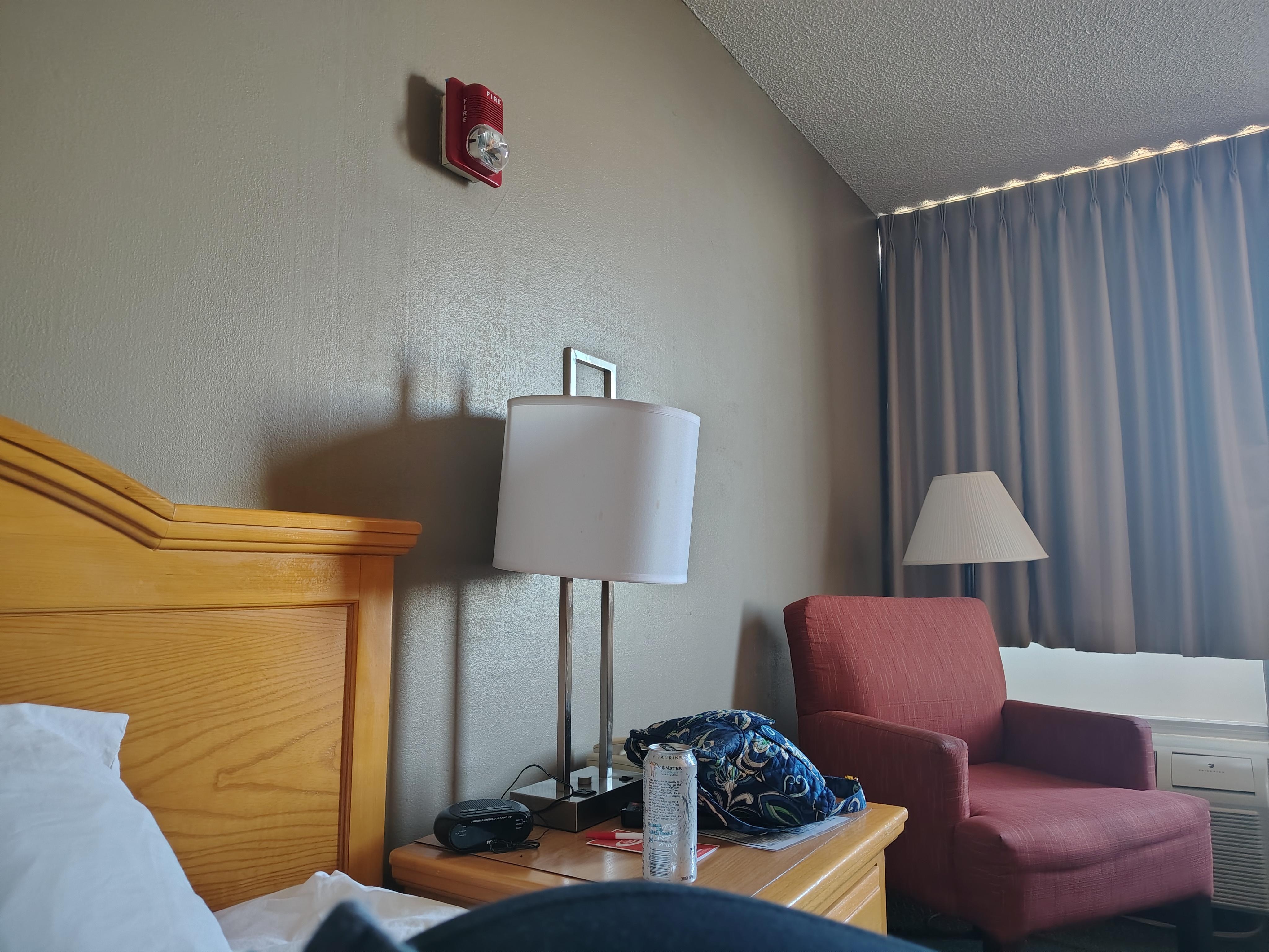 No pictures of stains, baby toilet or dirty tub and mirror because I don't want to remember those.