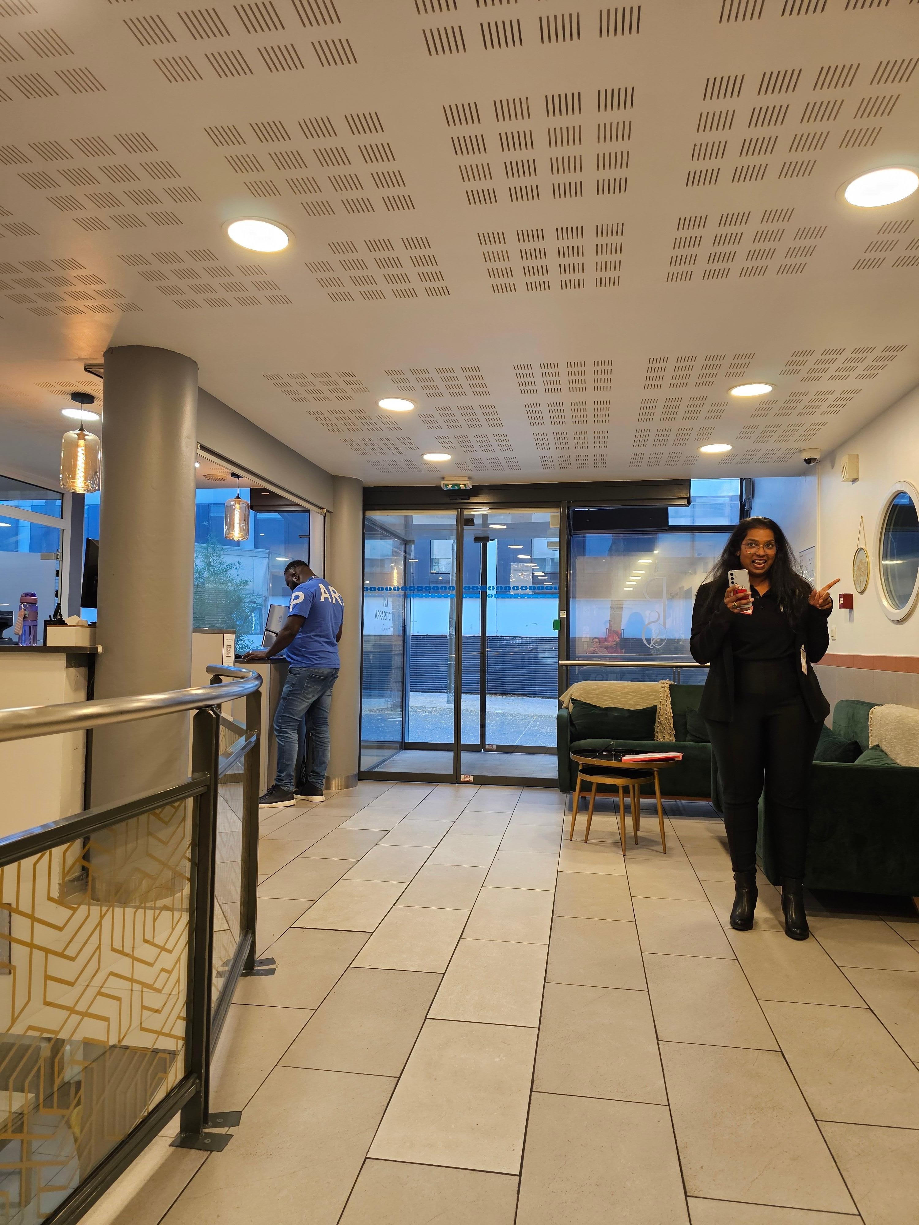 Foyer/ hotel entrance