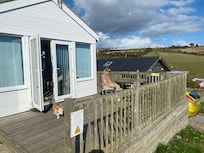 Lovely chalet overlooking the coast and sea. Easy access to the shingerly beach.