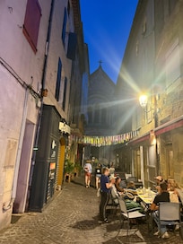 Aubenas in de avond