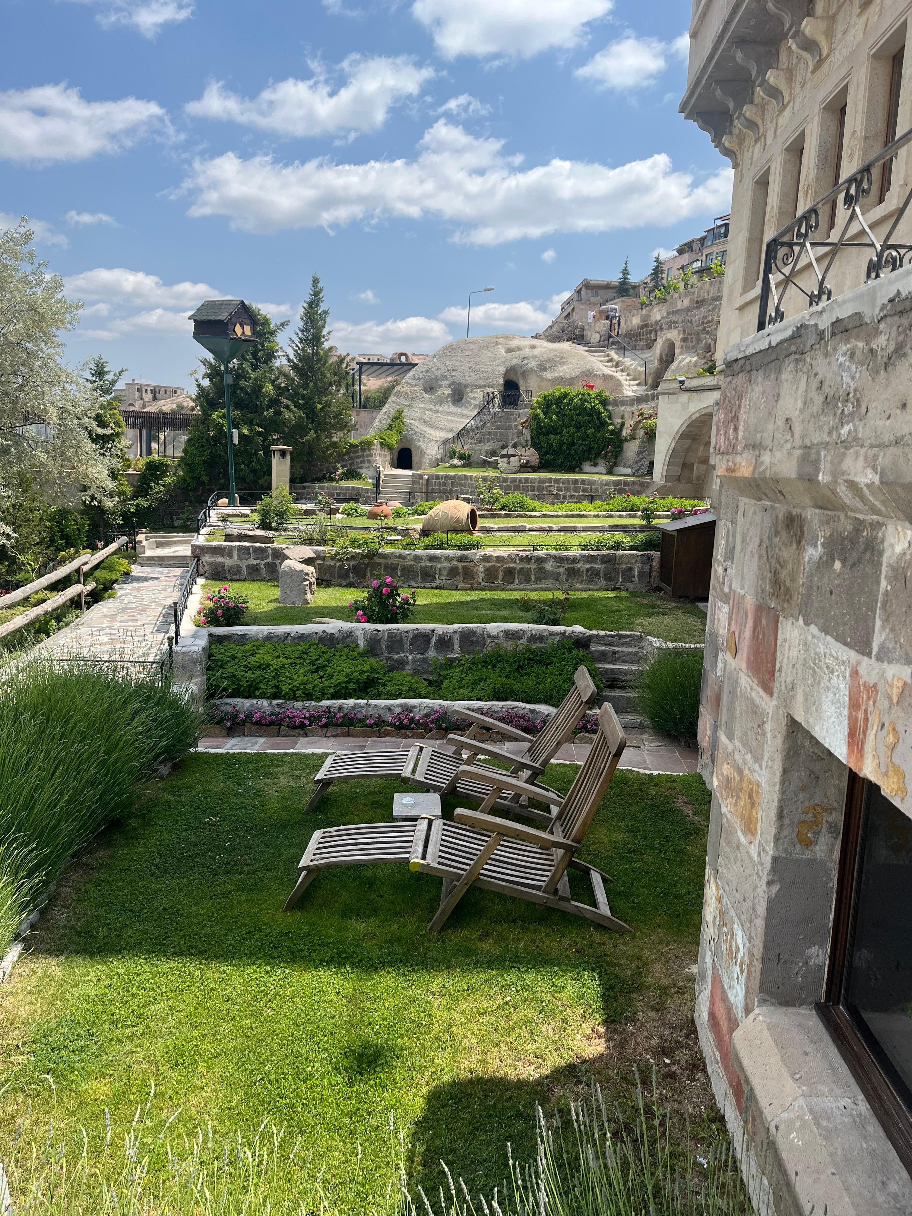 Hotel garden 