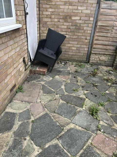 Back Garden 1 chair this is how it was presented