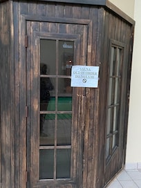 Sauna closed