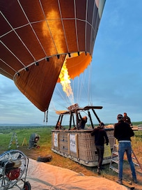 I came for my hot air balloon experience on my birthday morning which is why I didn’t come out of my cave until late afternoon 😁