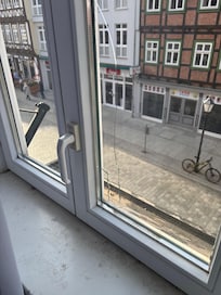 Gebrochene Fensterscheibe