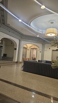 Very nice lobby