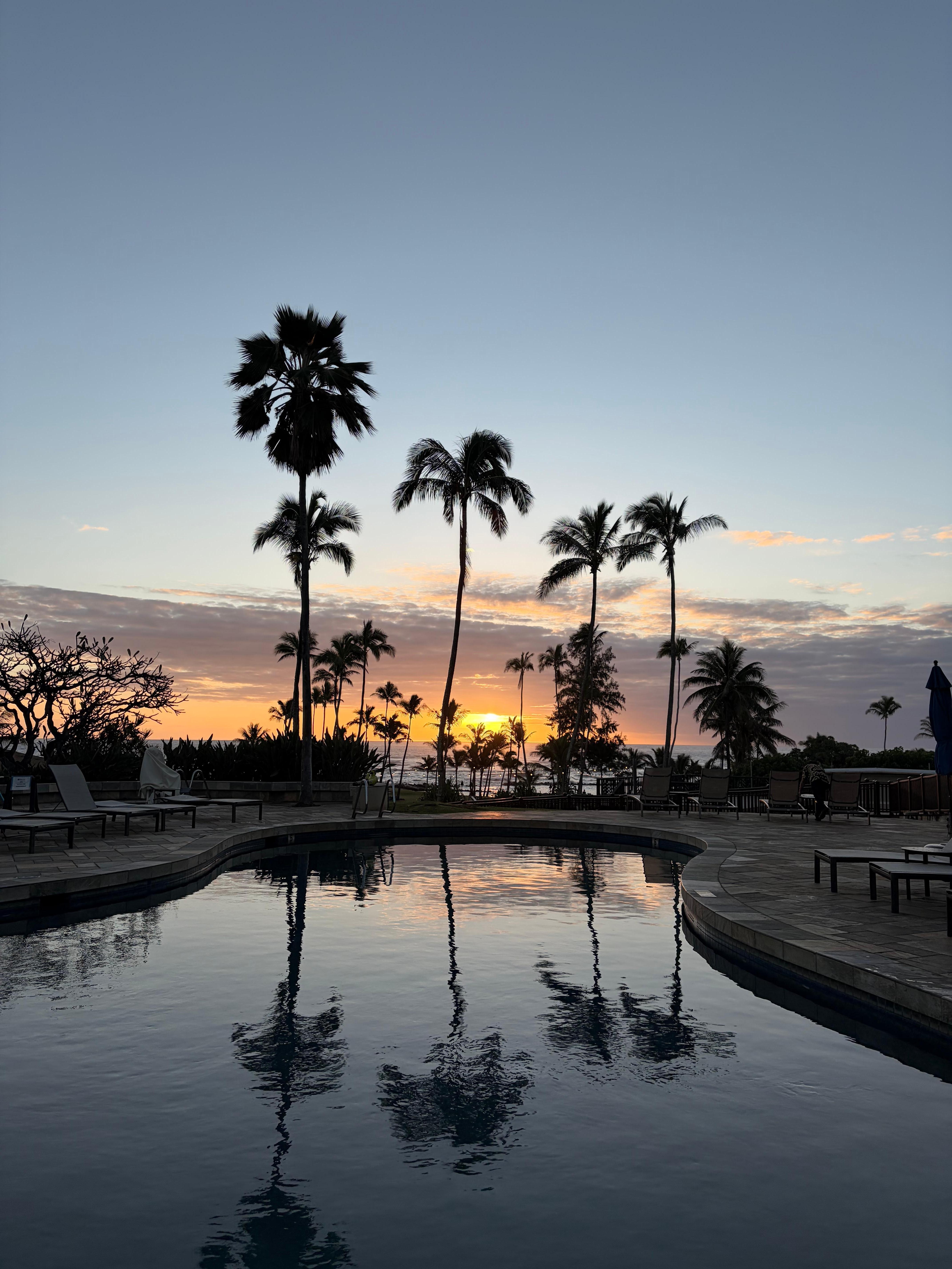 Sunrise view for poolside 