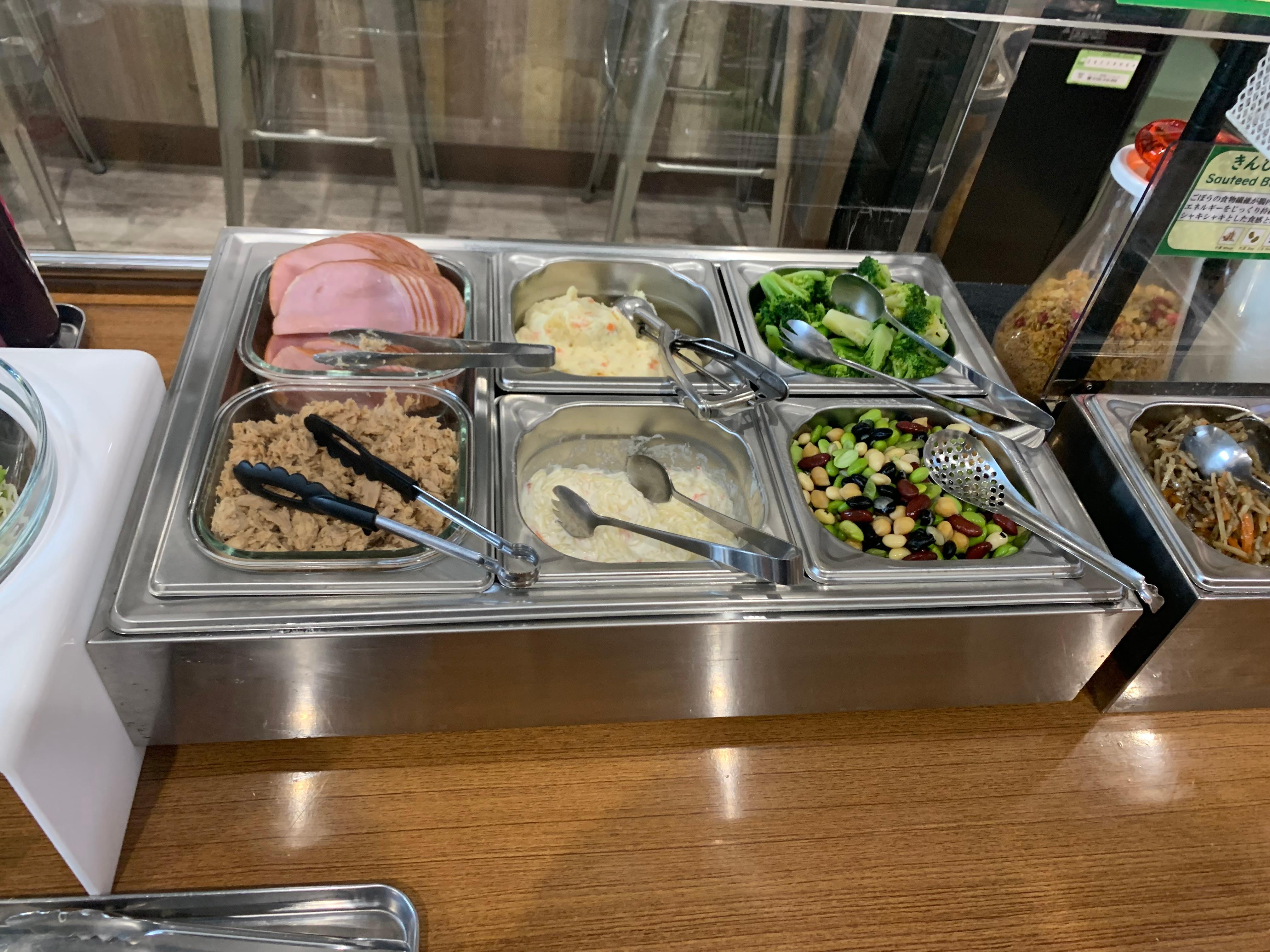 Healthy food for complimentary breakfast.