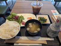 朝食
