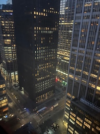 Uitzicht vanuit kamer op de 29ste verdieping.