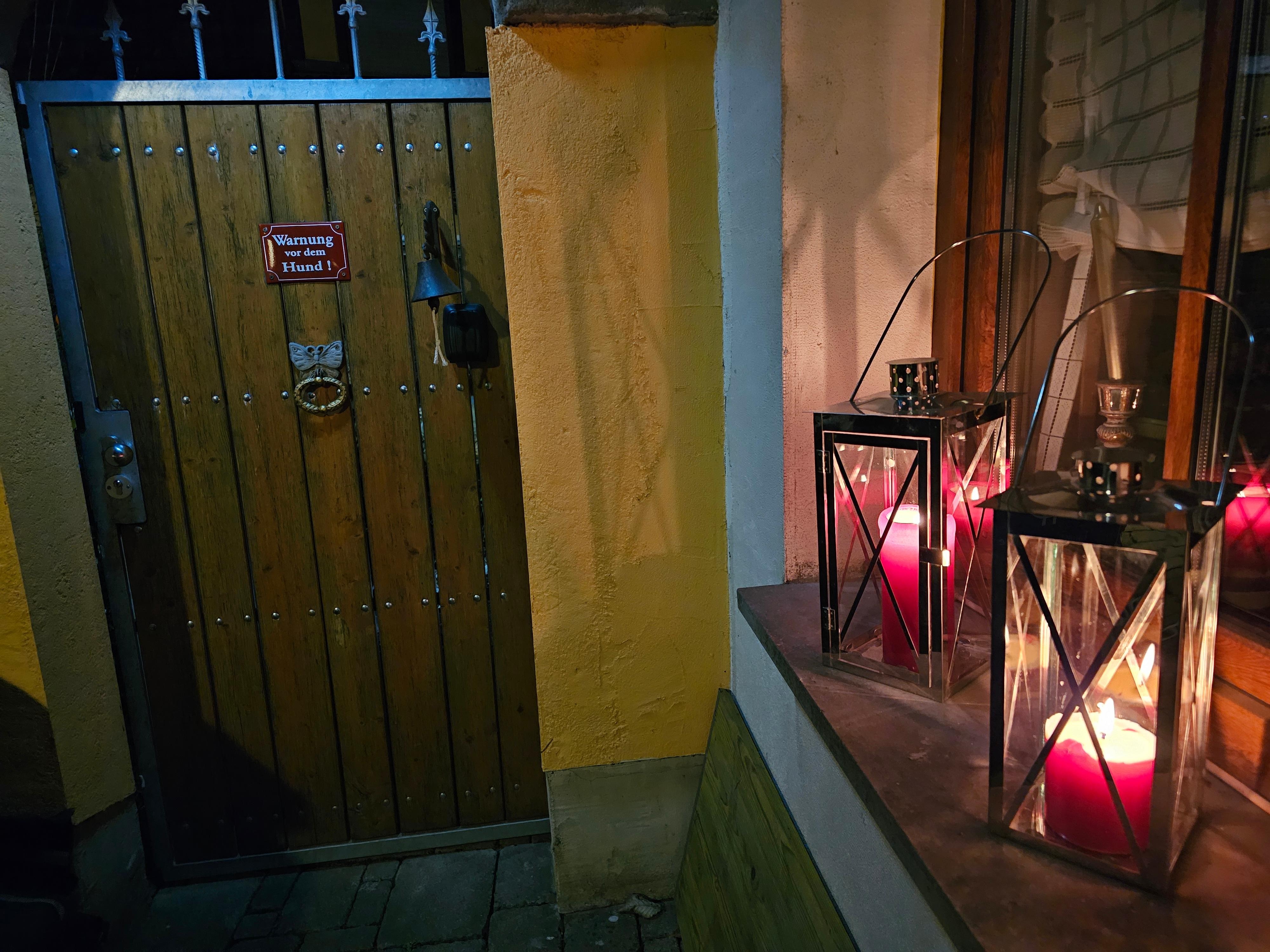 Welcome candles.