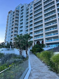 Beautiful well kept grounds.