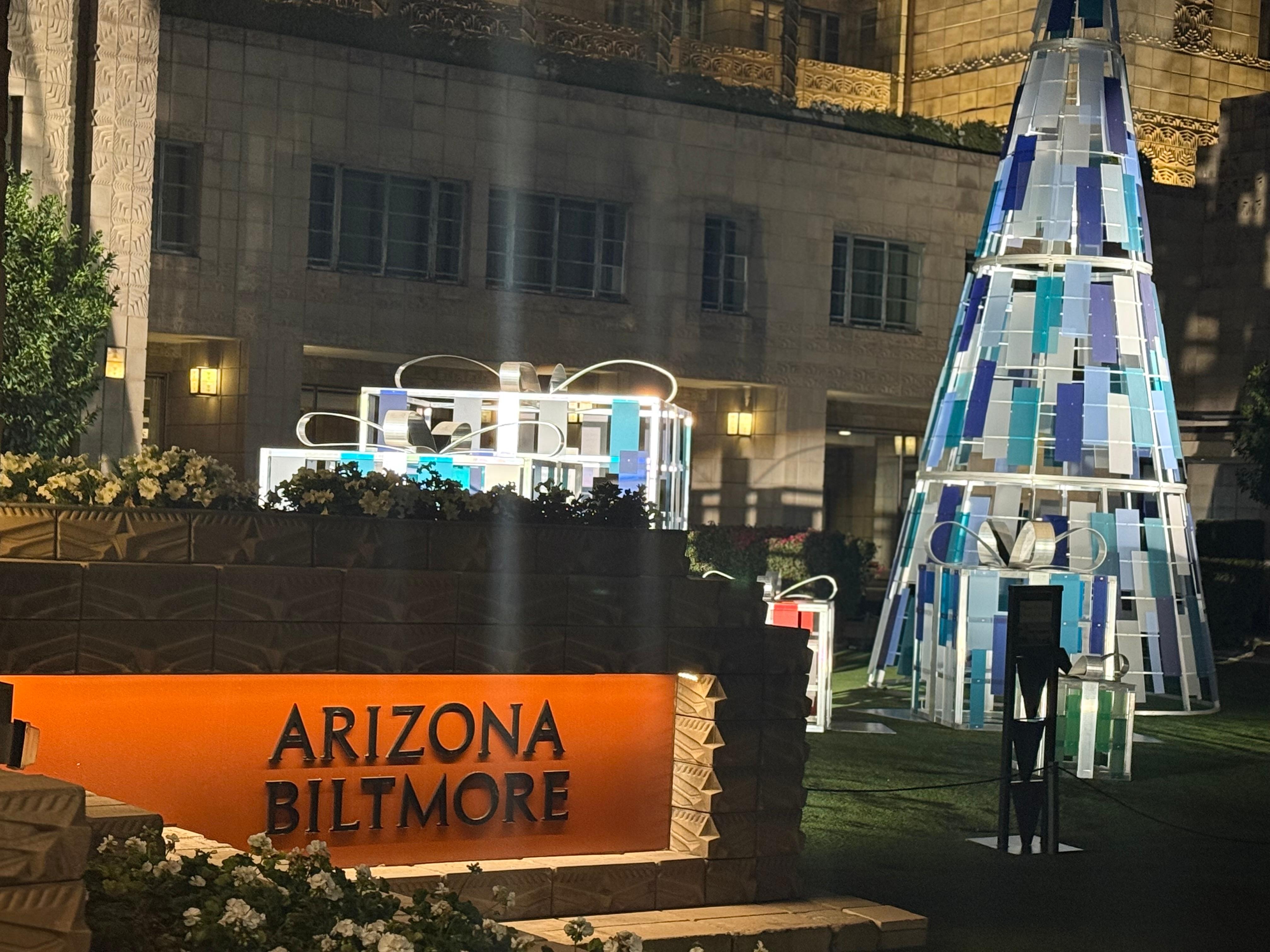 Gorgeous entrance festive for the holidays…