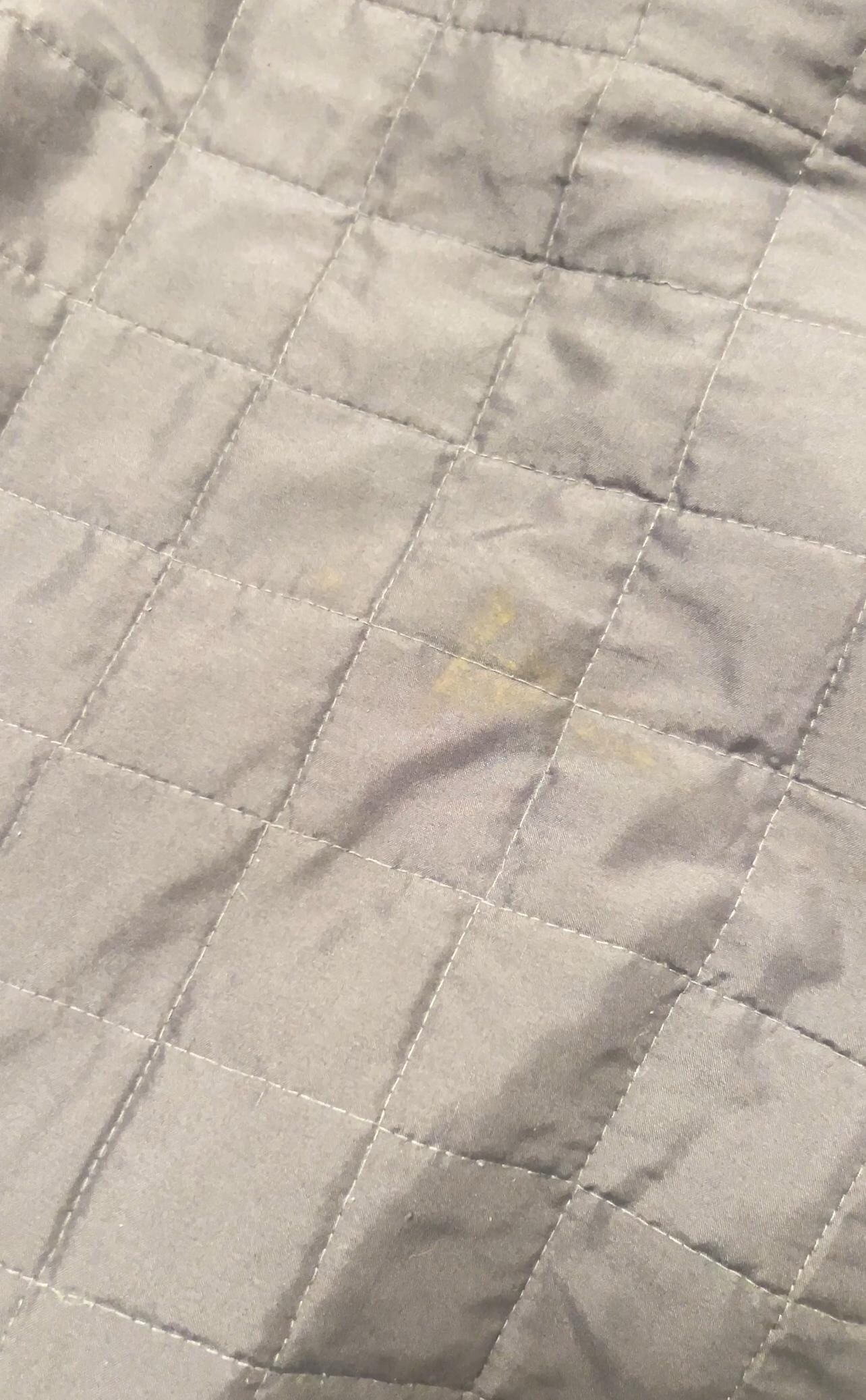 Roupa de cama suja 