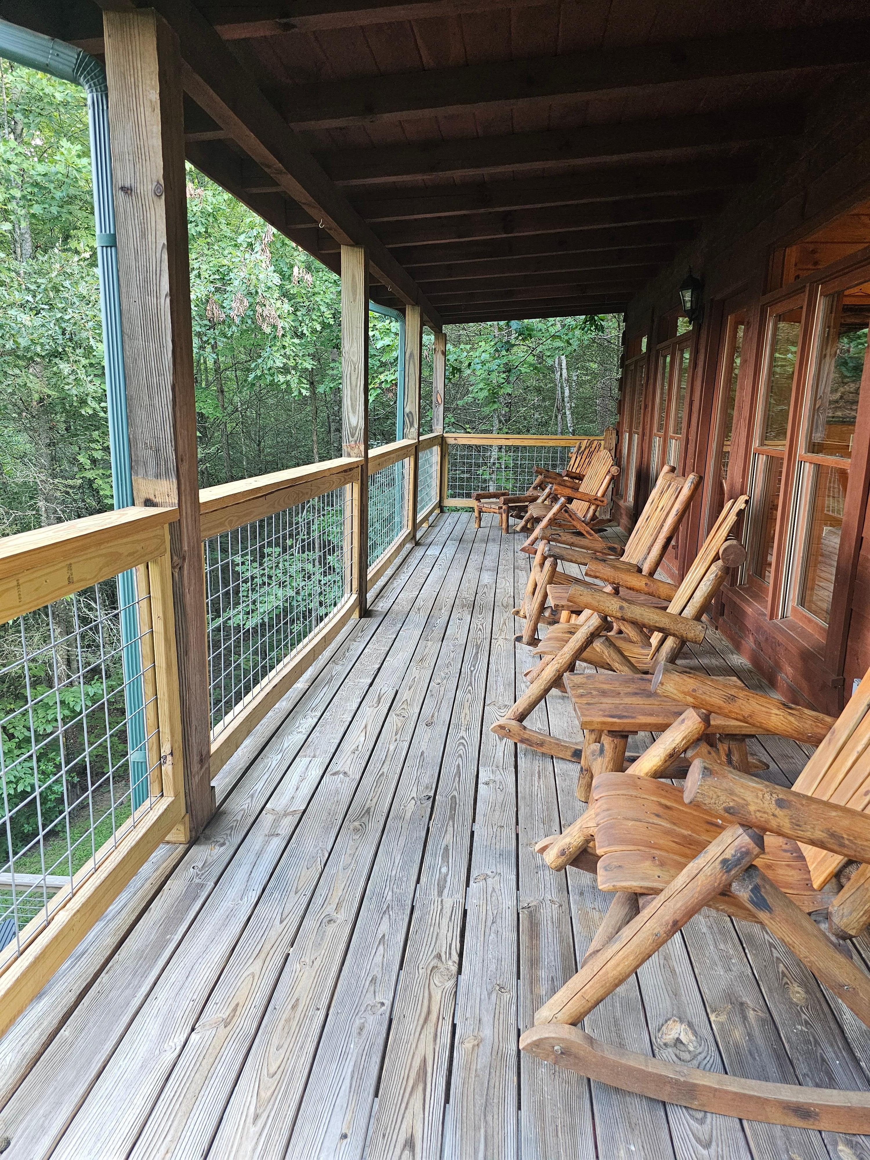 Upper deck (Main floor)