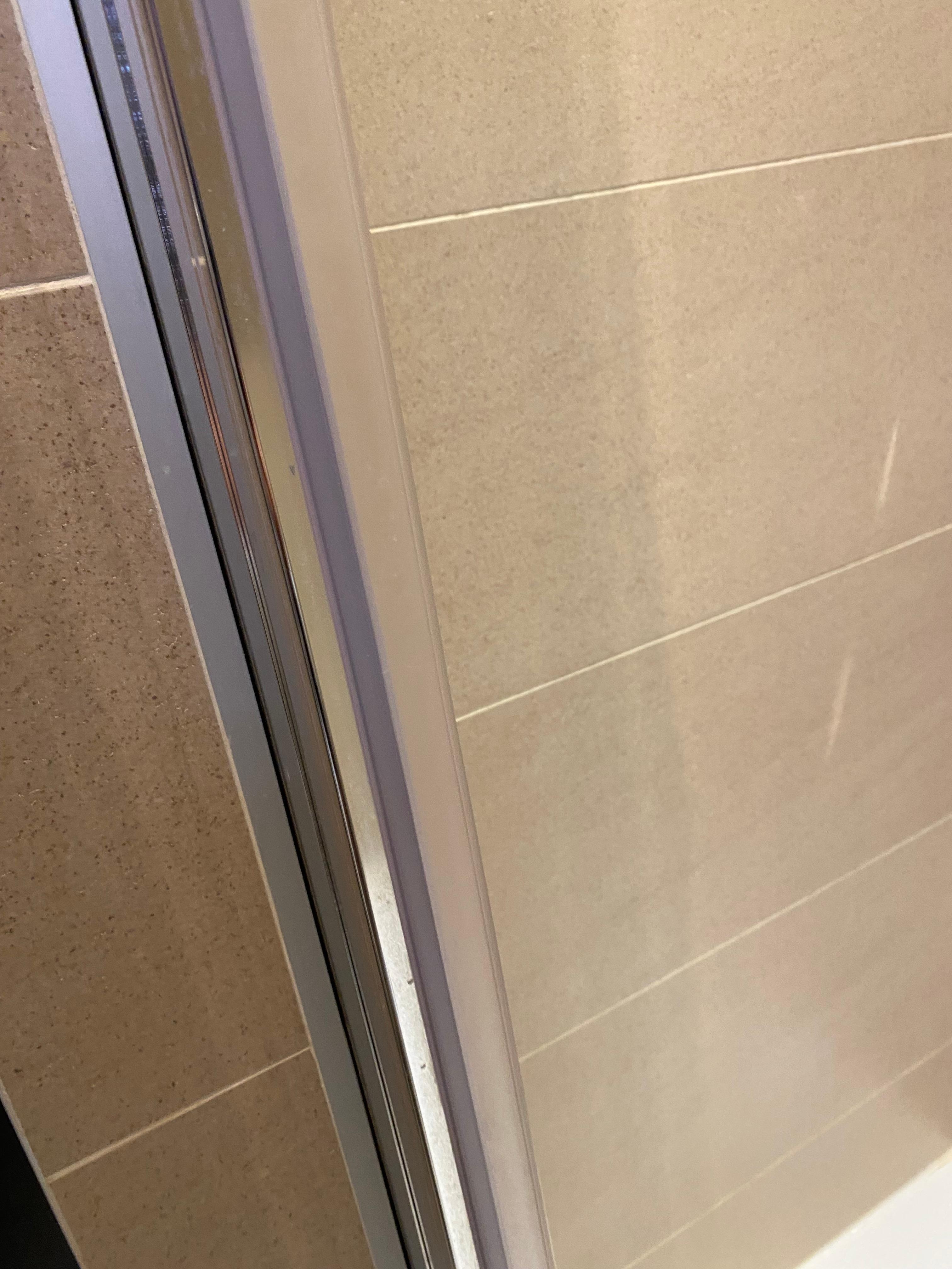 où ce trouve la deuxième parois ?