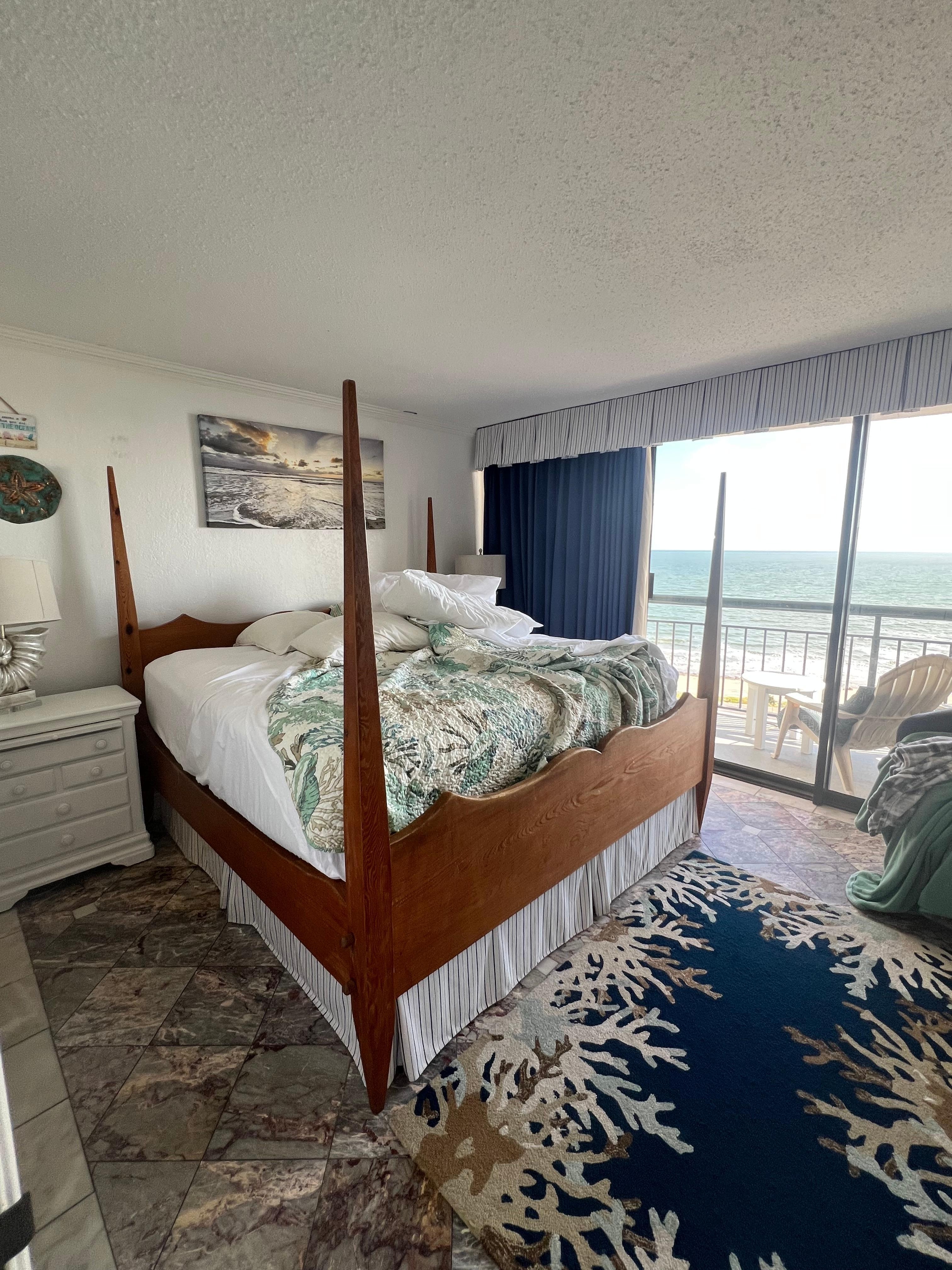 What we saw when we arrived! A dirty condo that had not been cleaned. 