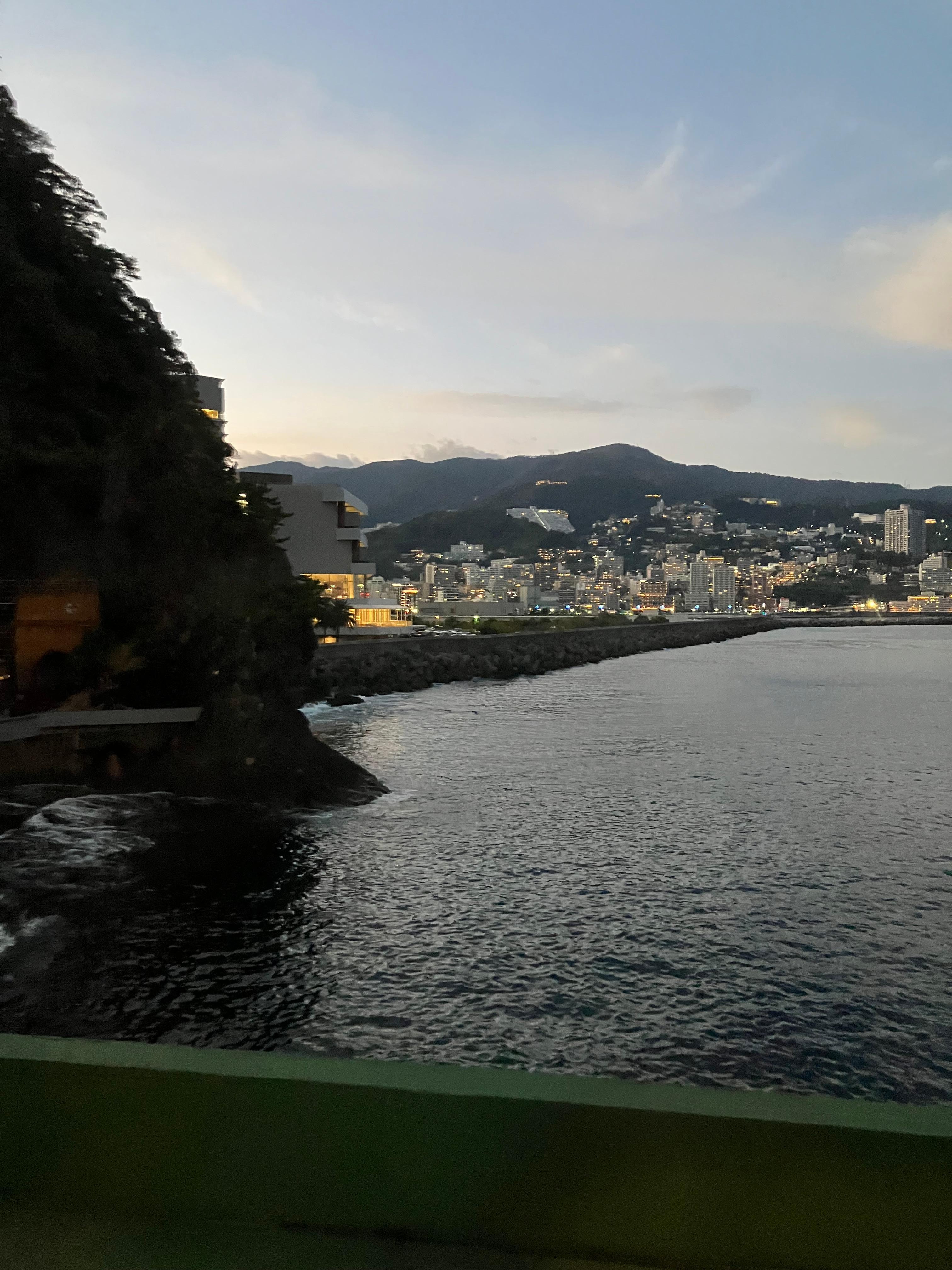 波の音に癒されました。